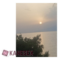 Μασάζ και εκτονώσει με την γλώσσα  μόνο για γυναίκες