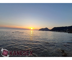 Σήμερα με χώρο γούστα εχέμυθα κ καθαρά.