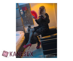 Girl Friend Experience G.F.E. - Εικόνα 2