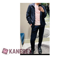 Im looking for a strong man who will fuck me hard.