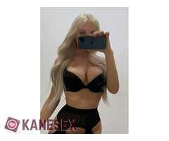 Σαντρα φλογερή κοπέλα με καταπληκτικό κορμί - Εικόνα 2