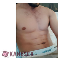 2 Ανδρέσ σοβαροί εμφάνισημη