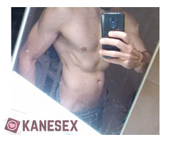 Θέλω να σε γλείφω ασταμάτητα.