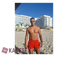 Ειμαι νεος 33 χρονων,δυναμικος και αν εχεις ορεξη παρε με.