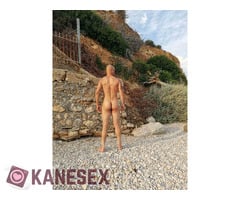 Γυμνασμένος άντρας για καυτή παρεα - Εικόνα 6