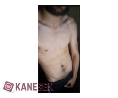 Νεαρός XL Τελευταία Μέρα Αθήνα