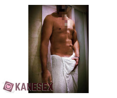 Όμορφο αρσενικό αναζητεί εμπειρία με διαφορετικό κορίτσι ....