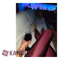 Ψάχνω για οικιακή βοηθό (για σχέση )