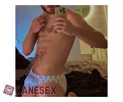 Αρρενωπό 24 χρονών αγόρι ψάχνει..