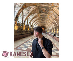 Όμορφος Γυμνασμένος 20χρονος.