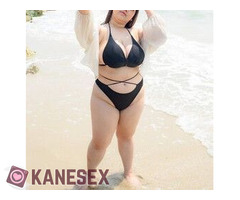 Αναζητώ νεαρή ζουμερή κοπέλα (έως και πολύ ζουμερή) για ερωτικές συναντήσεις.