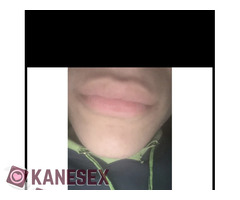 Κάποιος να γλείψω τώρα 