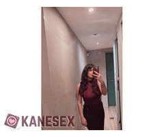 ΦΟΙΤΗΤΡΙΟΥΛΑ ΣΕ ΟΙΚΟΝΟΜΙΚΗ ΑΝΑΓΚΗ... ΌΧΙ ΡΑΝΤΕΒΟΥ!!