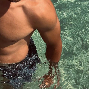 Alex bi